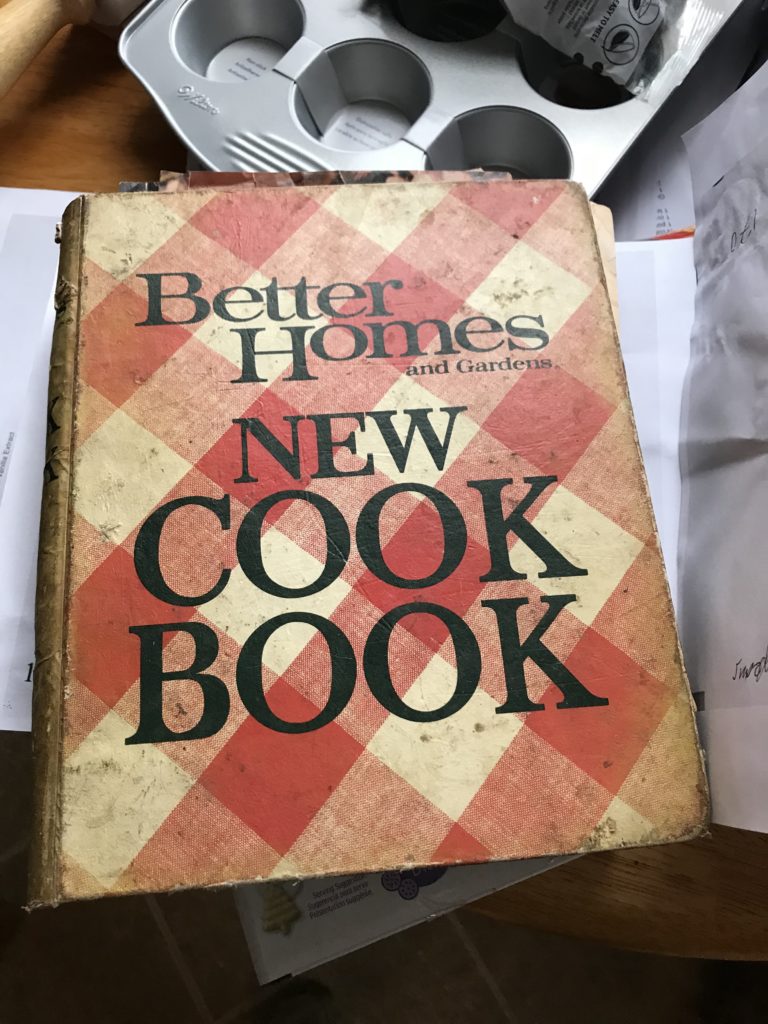 better homes and garden 1970s cookbook