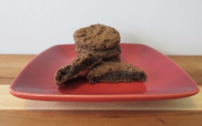 Classic Crisp and Chewy Chocolate Cookies