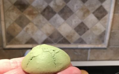 Macaron Mishaps #4:  Footless and Puffy