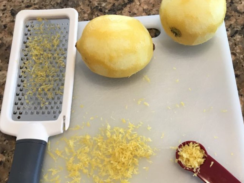 how to zest a lemon