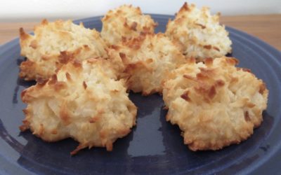 Easy and Delicious Coconut Macaroons