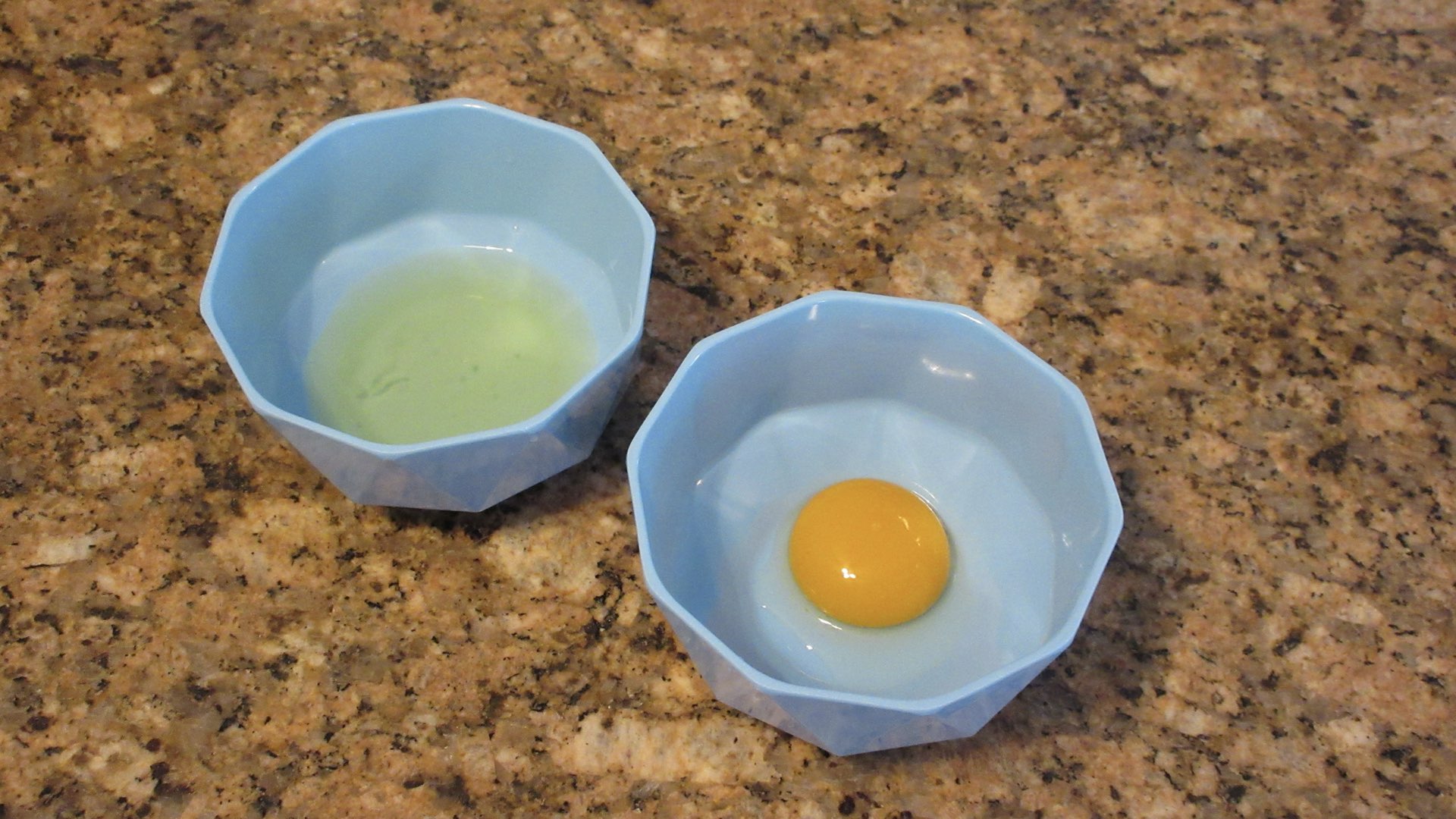 separate egg yolk and white